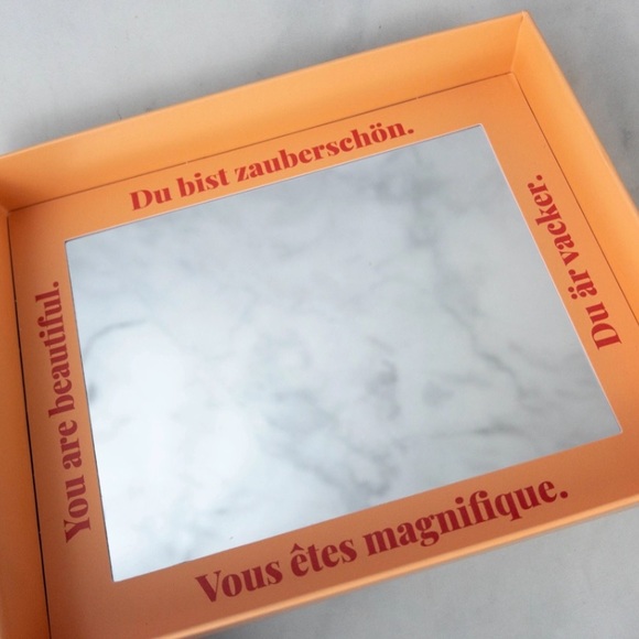 GLOSSYBOX ORANGE LIMITED EDITION STORAGE BOX - Picture 5 of 8